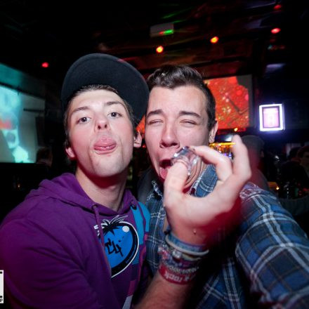 ZIAGA. & DAZE pres. PELUSSJE