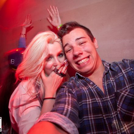 ZIAGA. & DAZE pres. PELUSSJE