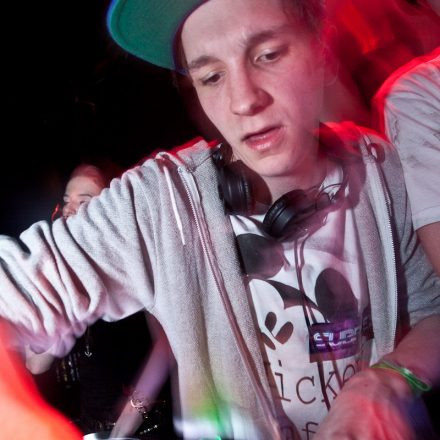 ZIAGA. & DAZE pres. PELUSSJE