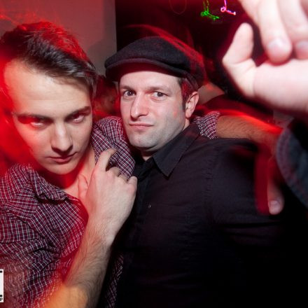 ZIAGA. & DAZE pres. PELUSSJE