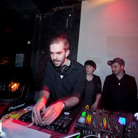 ZIAGA. & DAZE pres. PELUSSJE