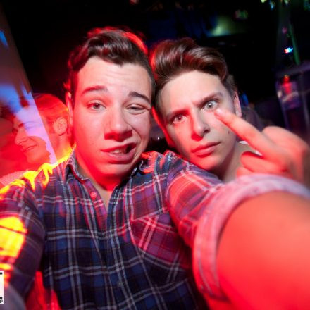 ZIAGA. & DAZE pres. PELUSSJE