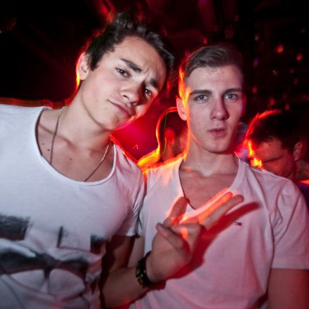 ZIAGA. & DAZE pres. PELUSSJE