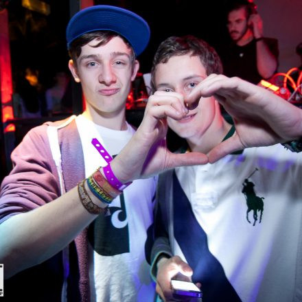 ZIAGA. & DAZE pres. PELUSSJE