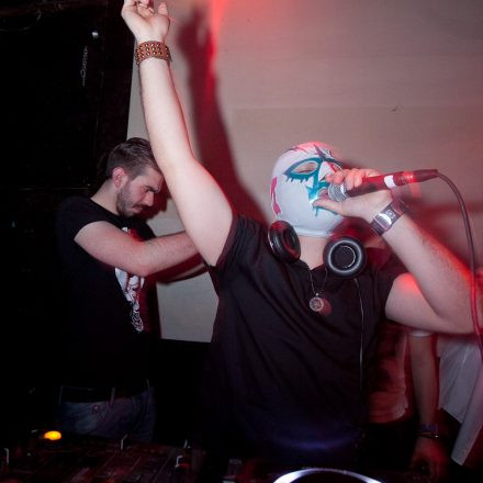 ZIAGA. & DAZE pres. PELUSSJE
