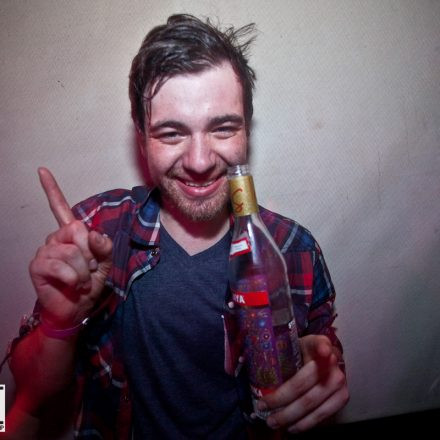 ZIAGA. & DAZE pres. PELUSSJE