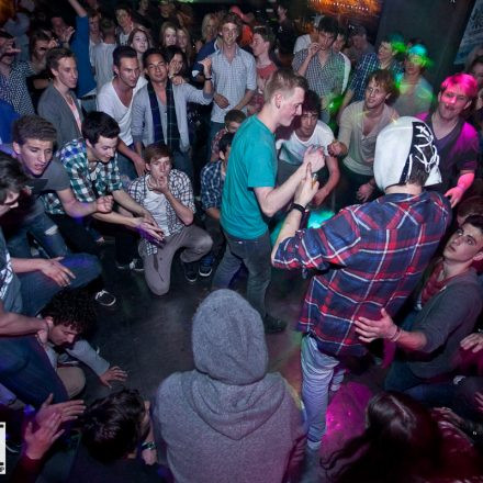 ZIAGA. & DAZE pres. PELUSSJE