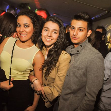 90'ies CLUB - Riot Grrrrrls vs. Raveboys @ The LOFT