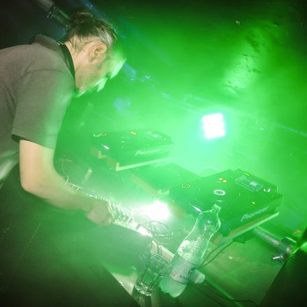 90'ies CLUB - Riot Grrrrrls vs. Raveboys @ The LOFT