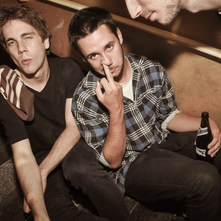 90'ies CLUB - Riot Grrrrrls vs. Raveboys @ The LOFT