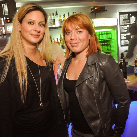 90'ies CLUB - Riot Grrrrrls vs. Raveboys @ The LOFT