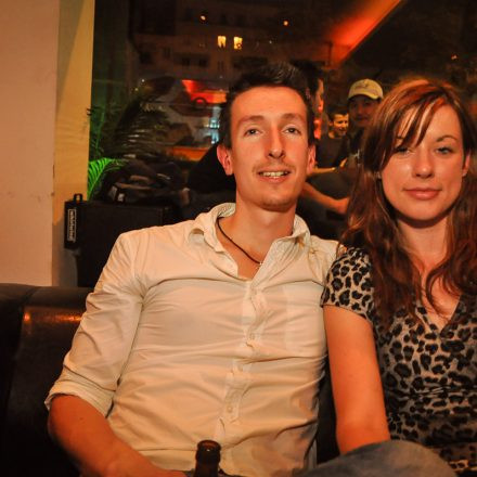 90'ies CLUB - Riot Grrrrrls vs. Raveboys @ The LOFT