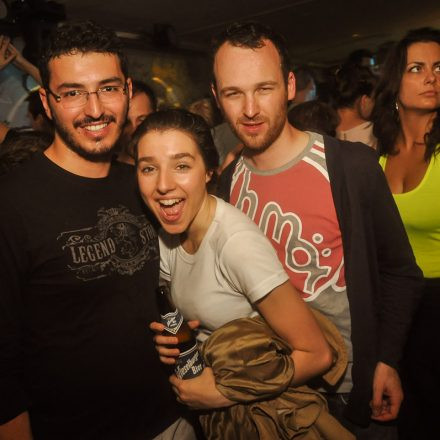 90'ies CLUB - Riot Grrrrrls vs. Raveboys @ The LOFT