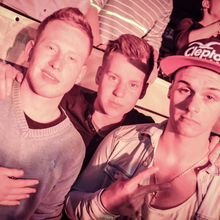 Spring Jam 2012 - Nacht 1 w/ Dumme Jungs