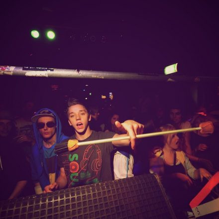 Wicked feat. Switch! mit Serial Killaz