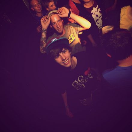 Wicked feat. Switch! mit Serial Killaz