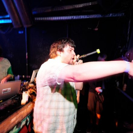Wicked feat. Switch! mit Serial Killaz