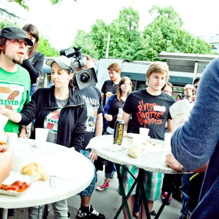 Wurstmob mit Schärfewettessen @ Rock'N'Wurst