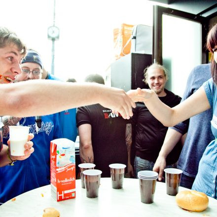 Wurstmob mit Schärfewettessen @ Rock'N'Wurst