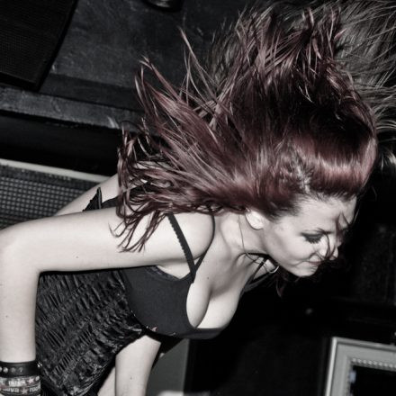 Addicted to Pinkarocken - Picture on rock on @ U4