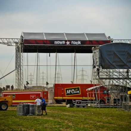 NOVA ROCK 2012 presented by Volume - Aufbau @ Nickelsdorf