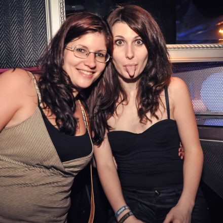 Addicted to Rock - Semesterclosing mit Poledance Vienna @ U4