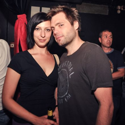 Addicted to Rock - Semesterclosing mit Poledance Vienna @ U4