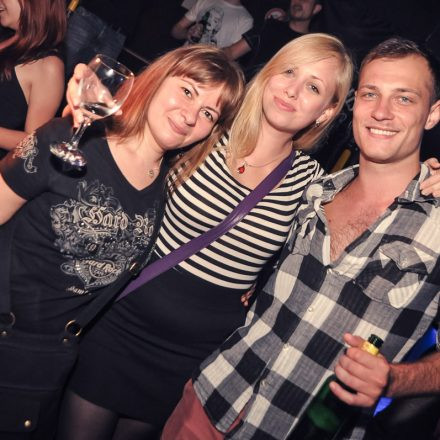 Addicted to Rock - Semesterclosing mit Poledance Vienna @ U4