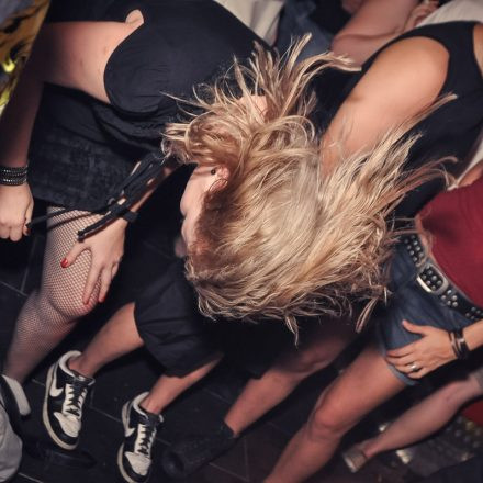 Addicted to Rock - Semesterclosing mit Poledance Vienna @ U4