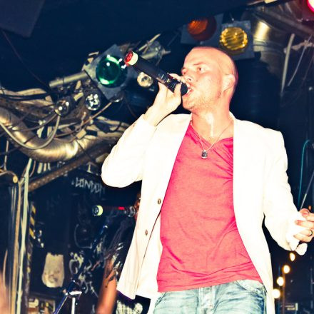 Collie Buddz & Band feat. New Kingston @ Flex