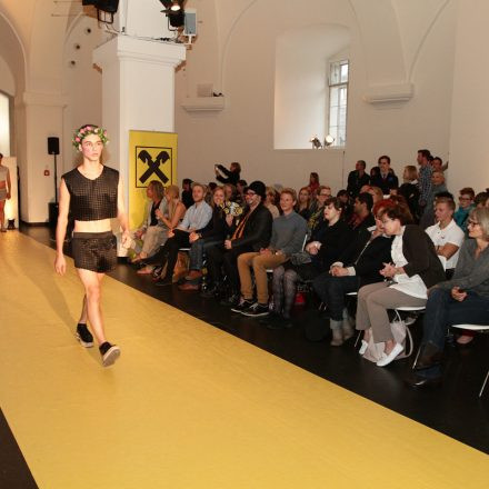 Fashion Show @ Yellow Box