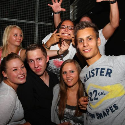 Tuesday 4 Club @ U4