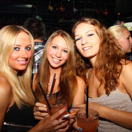 Tuesday 4 Club @ U4