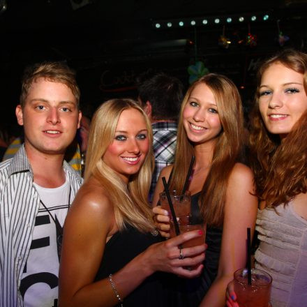 Tuesday 4 Club @ U4