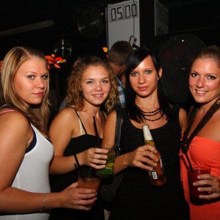 Tuesday 4 Club @ U4