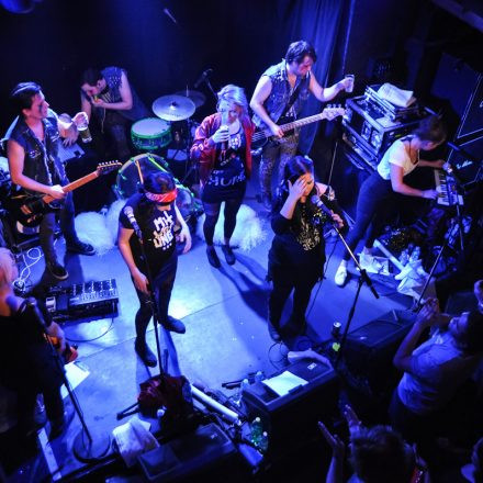 Club VOLUME #7 - Frequency Festivalstarter mit The T.c.h.i.k. @ B72