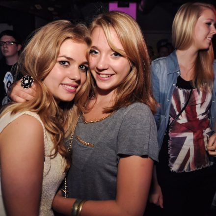 Club VOLUME #7 - Frequency Festivalstarter mit The T.c.h.i.k. @ B72