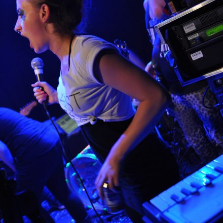 Club VOLUME #7 - Frequency Festivalstarter mit The T.c.h.i.k. @ B72