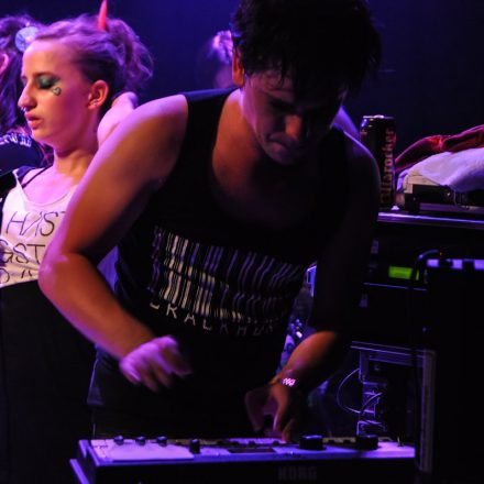 Club VOLUME #7 - Frequency Festivalstarter mit The T.c.h.i.k. @ B72