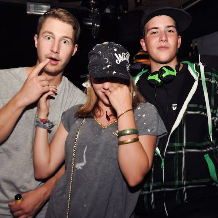 Club VOLUME #7 - Frequency Festivalstarter mit The T.c.h.i.k. @ B72