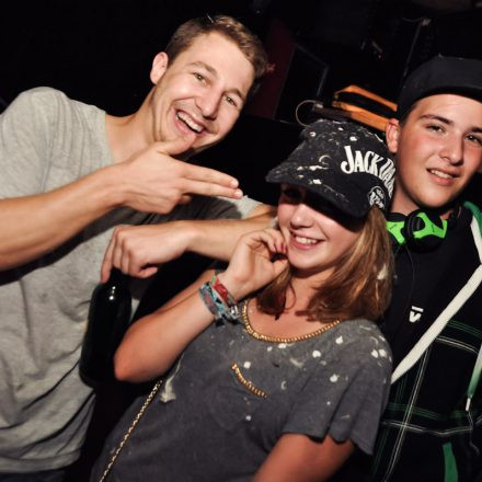 Club VOLUME #7 - Frequency Festivalstarter mit The T.c.h.i.k. @ B72