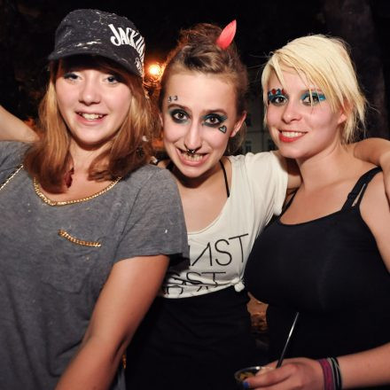 Club VOLUME #7 - Frequency Festivalstarter mit The T.c.h.i.k. @ B72