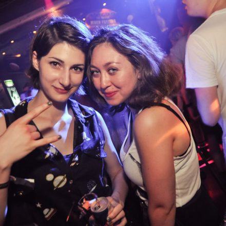 Addicted to Female Rockpower @ U4