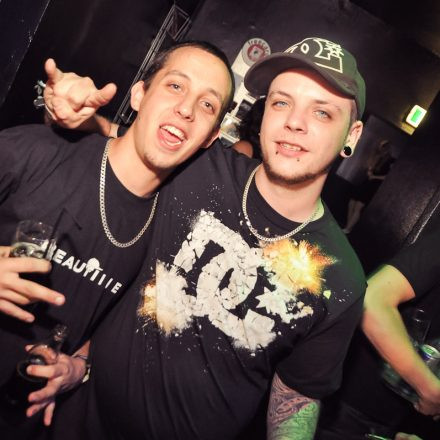 Addicted to Rock - Heinz aus Wien - Akustikset @ U4