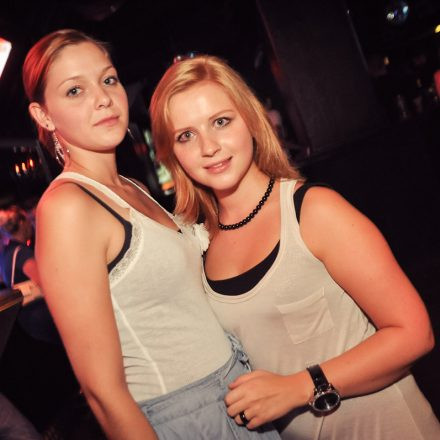 Addicted to Rock - Heinz aus Wien - Akustikset @ U4