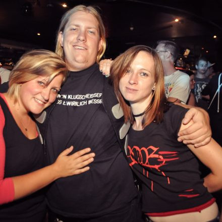 Addicted to Rock - Heinz aus Wien - Akustikset @ U4