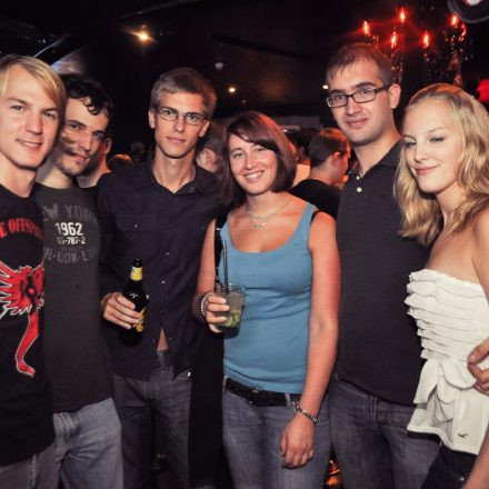 Addicted to Rock - Heinz aus Wien - Akustikset @ U4