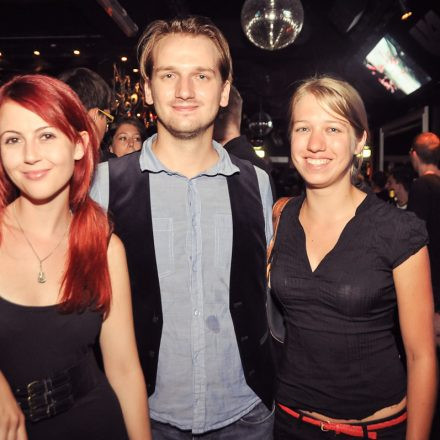 Addicted to Rock - Heinz aus Wien - Akustikset @ U4