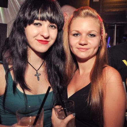 Addicted to Rock - Heinz aus Wien - Akustikset @ U4
