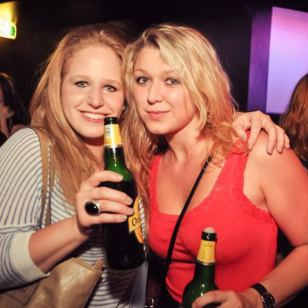 Addicted to Rock - Heinz aus Wien - Akustikset @ U4
